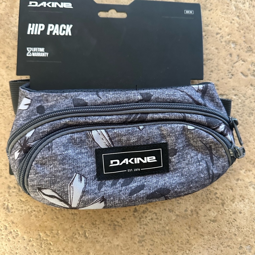Dakine hip pack